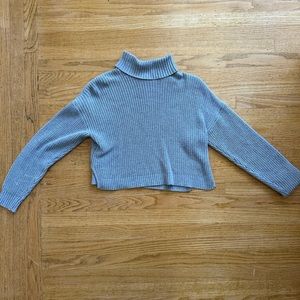 Soft blue/gray ribbed Forever 21 cropped turtle neck sweater.